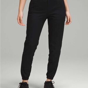 EUC Lululemon Adapted State High-Rise Jogger *Tall Black Size 6